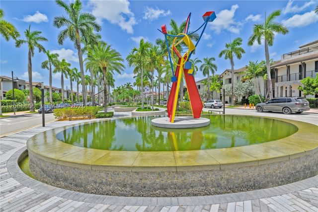 8217 NW 46th St, Doral, FL 33166