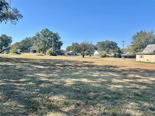 S Seminole Avenue, Haskell, OK 74436