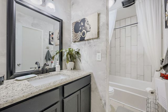 1443 Brook Meadow Circle, Lancaster, TX 75134