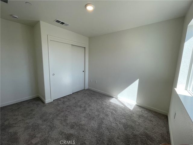 786 Stone Ridge East Avenue, Merced, CA 95341