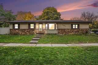 3801 E Norwalk Drive SE, Grand Rapids, MI 49508