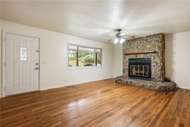 988 Bowen Street, Pea Ridge, AR 72751