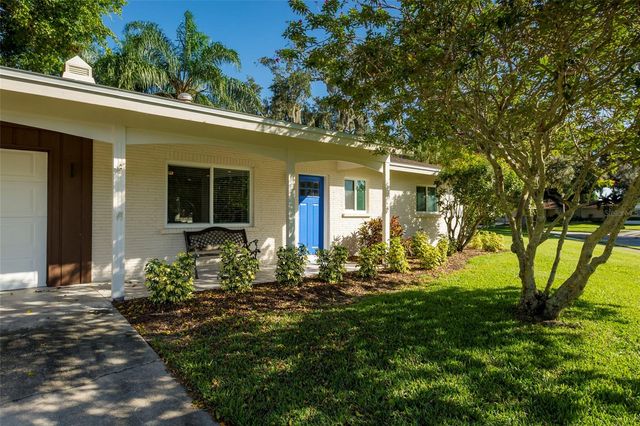 3005 CHASE CIRCLE, Sarasota, FL 34231