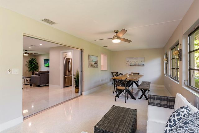 3005 CHASE CIRCLE, Sarasota, FL 34231