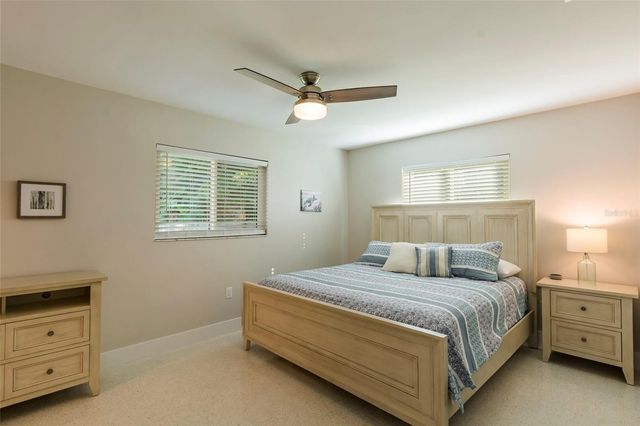 3005 CHASE CIRCLE, Sarasota, FL 34231