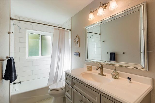 3005 CHASE CIRCLE, Sarasota, FL 34231