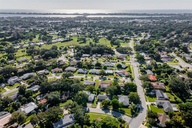 3005 CHASE CIRCLE, Sarasota, FL 34231