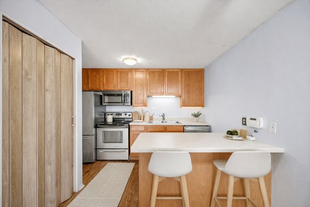 4030 15th Avenue S 12C, Minneapolis, MN 55407