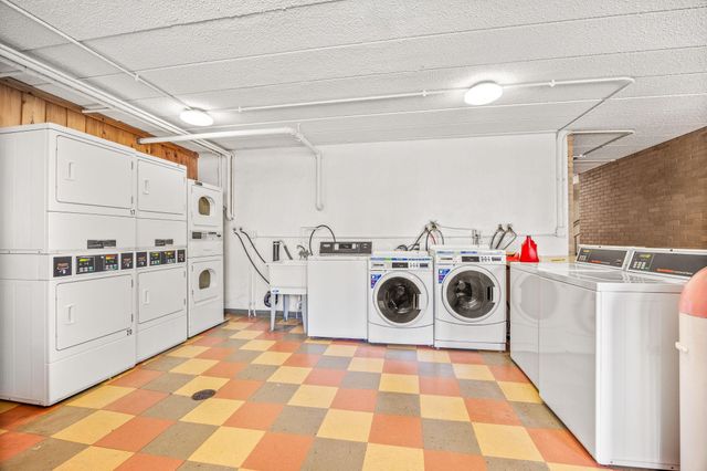 4030 15th Avenue S 12C, Minneapolis, MN 55407