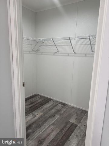 224 CHIPLEY LN, Moorefield, WV 26836