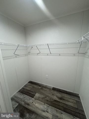 224 CHIPLEY LN, Moorefield, WV 26836