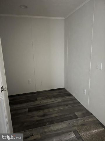 224 CHIPLEY LN, Moorefield, WV 26836