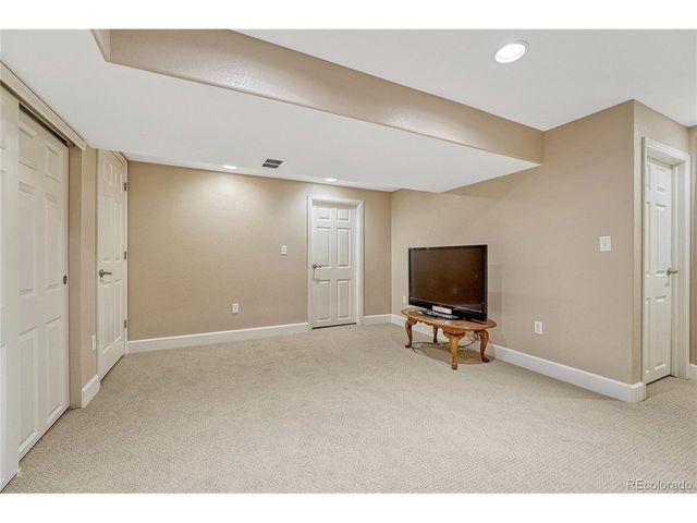 10056 Carnelian Pl, Parker, CO 80134