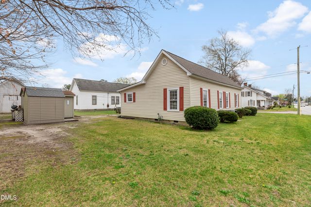 100 E E Street, Erwin, NC 28339