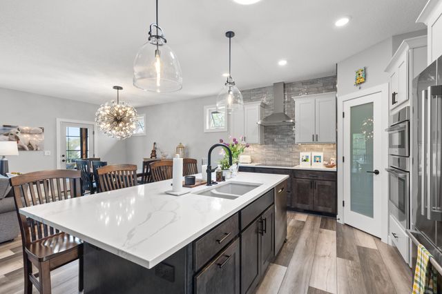 3937 Noah Court NW, Prior Lake, MN 55372