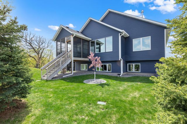 3937 Noah Court NW, Prior Lake, MN 55372