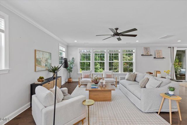 332 White Iris Lp, Cary, NC 27519