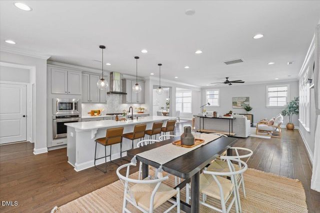 332 White Iris Lp, Cary, NC 27519