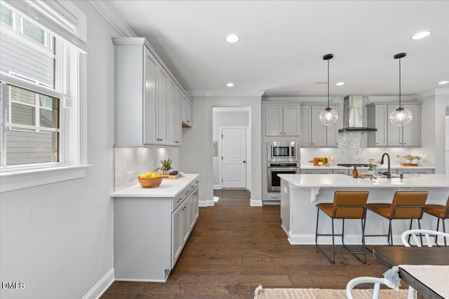332 White Iris Lp, Cary, NC 27519
