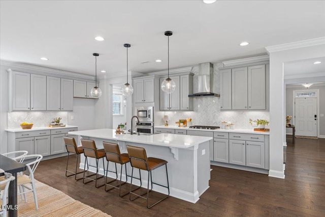 332 White Iris Lp, Cary, NC 27519