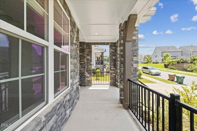 332 White Iris Lp, Cary, NC 27519