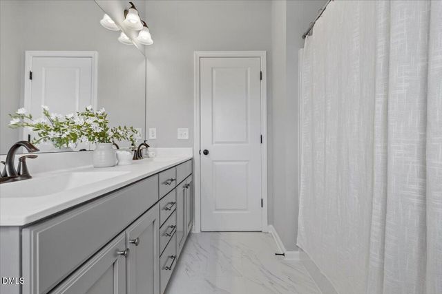 332 White Iris Lp, Cary, NC 27519