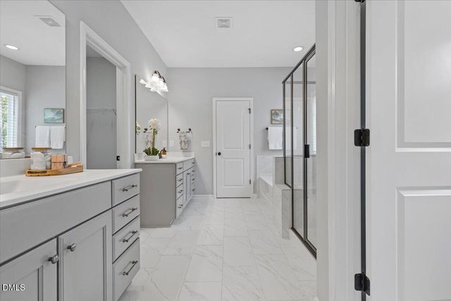 332 White Iris Lp, Cary, NC 27519