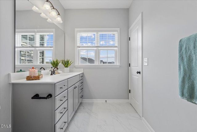 332 White Iris Lp, Cary, NC 27519
