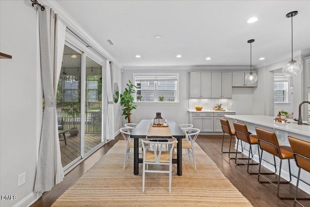 332 White Iris Lp, Cary, NC 27519