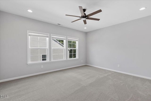 332 White Iris Lp, Cary, NC 27519
