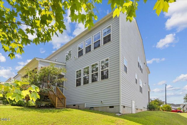332 White Iris Lp, Cary, NC 27519