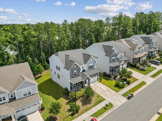 332 White Iris Lp, Cary, NC 27519