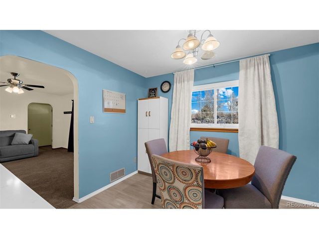 990 Ash Ct, Thornton, CO 80229