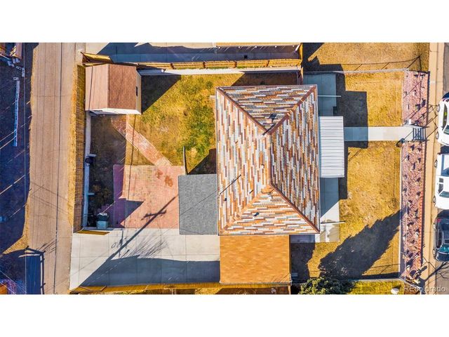 990 Ash Ct, Thornton, CO 80229