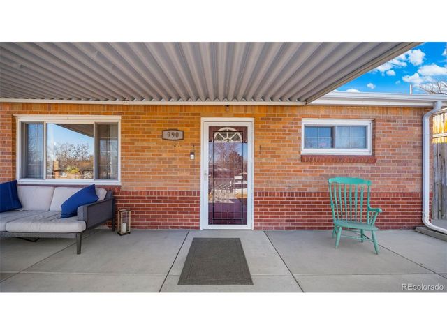990 Ash Ct, Thornton, CO 80229