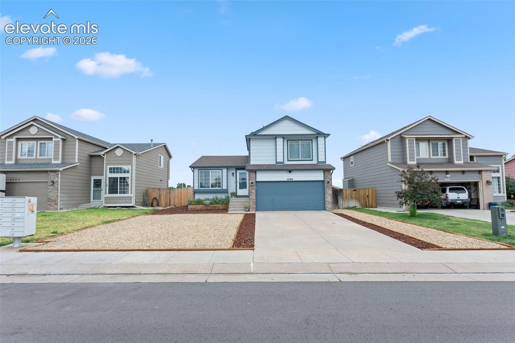 4568 Gunbarrel Drive, Colorado Springs, CO 80925 — photo 2