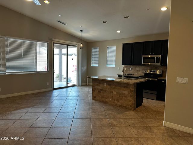 12000 W NADINE Way, Peoria, AZ 85383