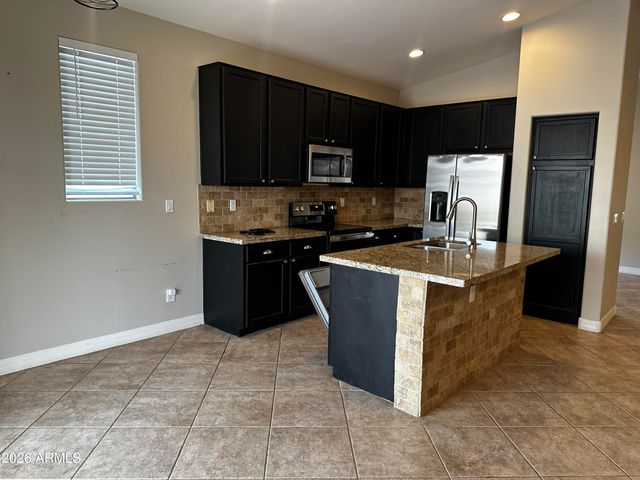 12000 W NADINE Way, Peoria, AZ 85383