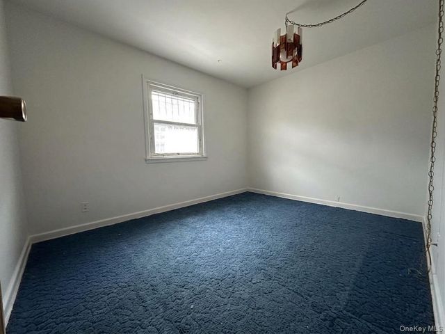 20030 39th Avenue, Bayside, NY 11361