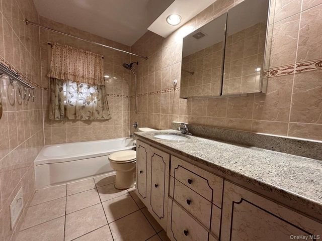 20030 39th Avenue, Bayside, NY 11361