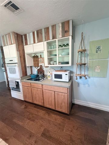 9718 County Road 321, Sweeny, TX 77480