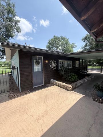 9718 County Road 321, Sweeny, TX 77480