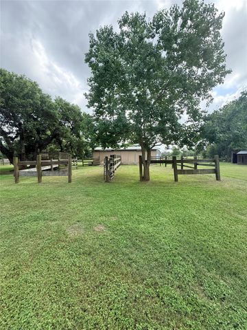 9718 County Road 321, Sweeny, TX 77480