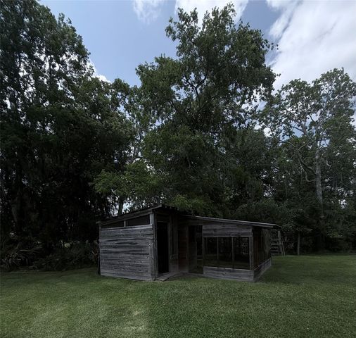 9718 County Road 321, Sweeny, TX 77480