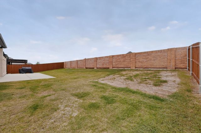 1814 Briarwood W, Midlothian, TX 76065