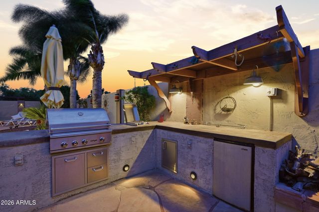 8278 S Rocky Peak Court, Gold Canyon, AZ 85118