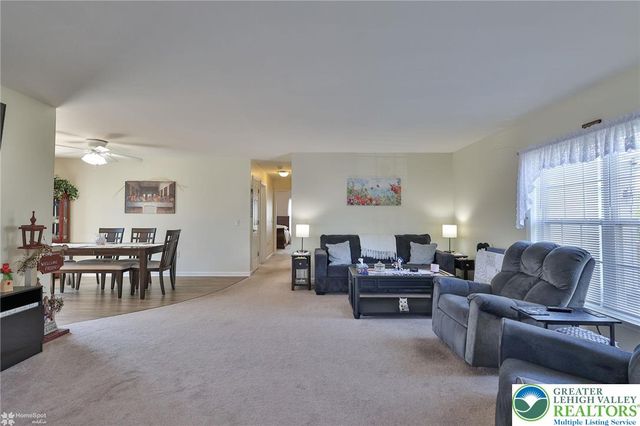 678 kykuit Place, Forks Twp, PA 18040