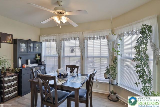 678 kykuit Place, Forks Twp, PA 18040