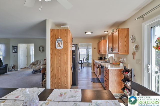 678 kykuit Place, Forks Twp, PA 18040