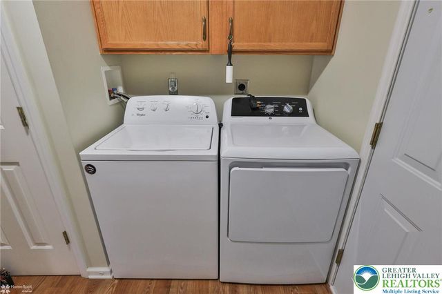 678 kykuit Place, Forks Twp, PA 18040